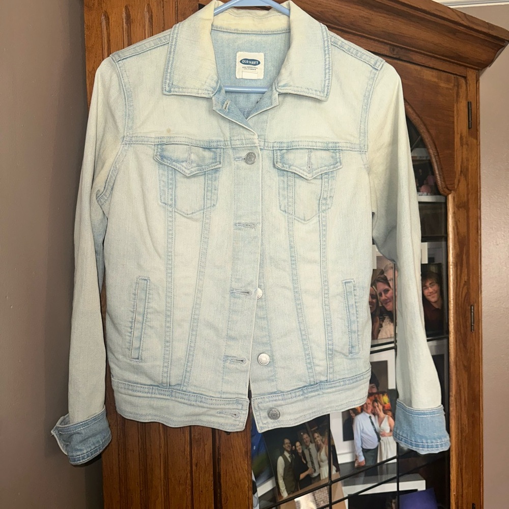 Small Old Navy Light Wash Denim Jacket. MUST BE BUNDLED